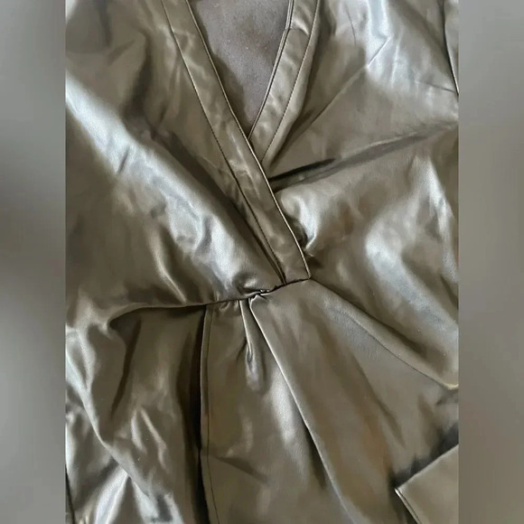 Six/Fifty Collared Leather Blouse - Picture 8 of 8